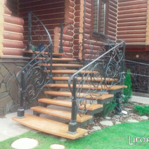 Металлическая лестница №2