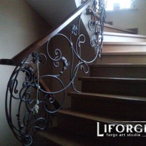 Кованые перила цена от 900 руб.