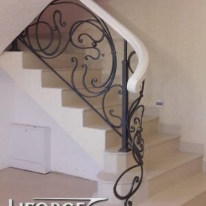 Кованые перила от 900 руб м. п.